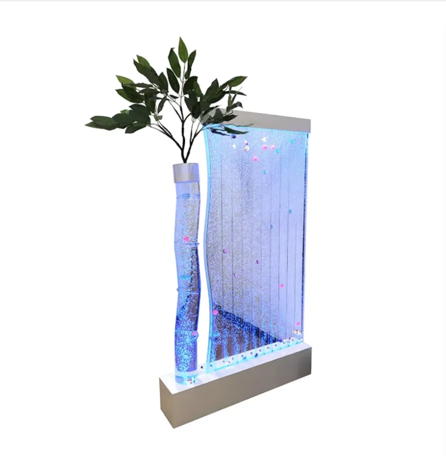 Serpentine bubble wall with palm tree pillar